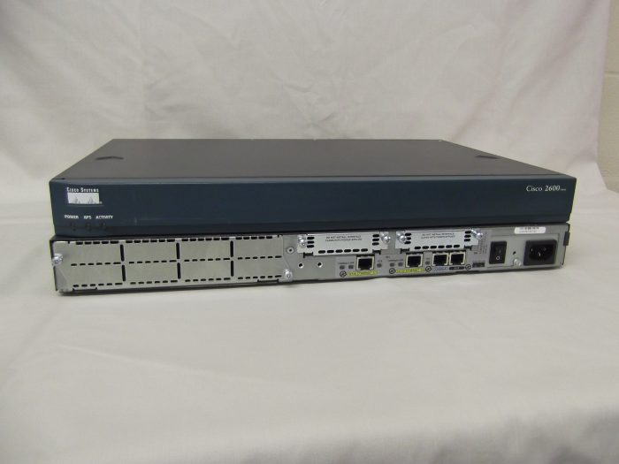 Cisco 2621 Dual ethernet router with 2 WIC slots and 1 NM slot 